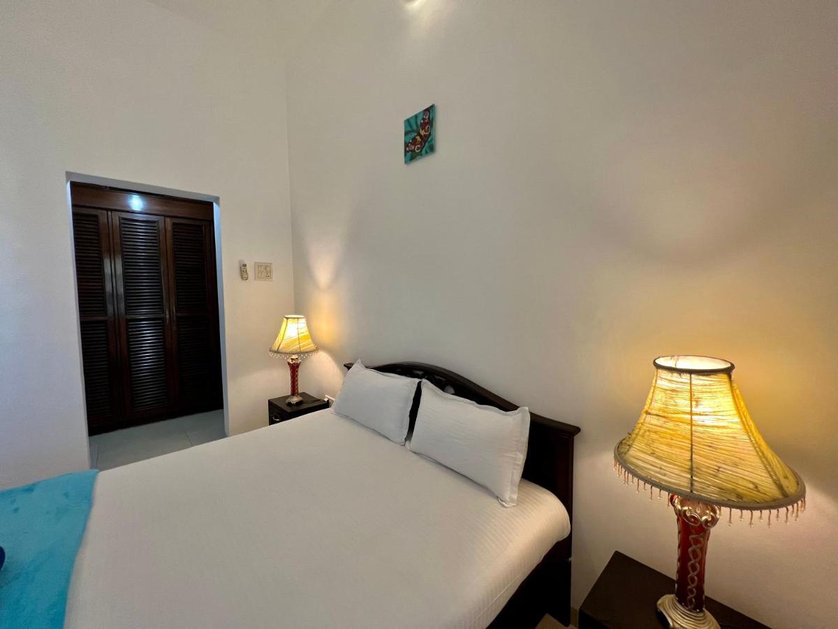 Villa Marina -By The Beach Goa Бенаулим Экстерьер фото